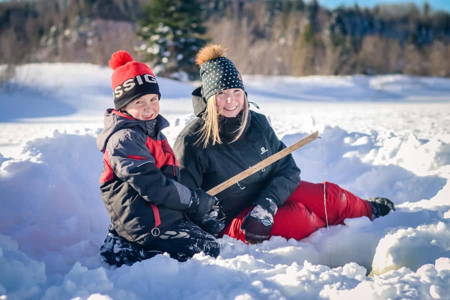 15 min. Tadoussac : Family-Friendly Ice Fishing Experience - The Instructor Factor: Getting Help That Speeds Up Your Learning