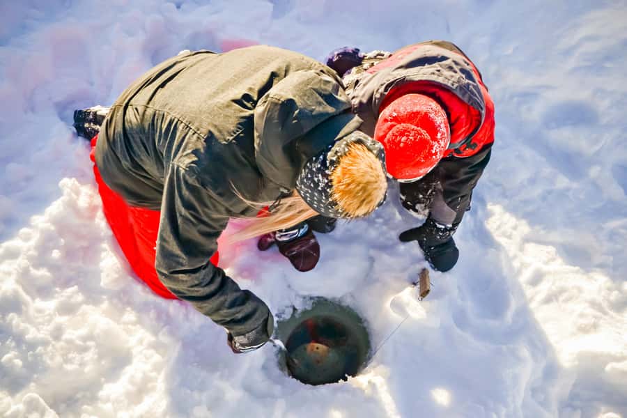 15 min. Tadoussac : Family-Friendly Ice Fishing Experience - What Happens During Your 1-Hour Session on the Ice