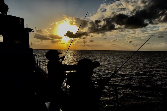 2 hours family fishing in Okinawa - Weather, rain, and sea reality: staying comfortable and okay with the outcome