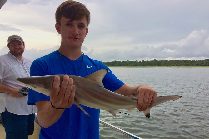 3 Hour Inshore Shark Fishing Trip in Hilton Head Island - Boat Size and Group Dynamics (Max 32)