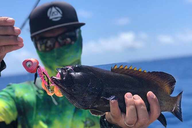 4 Hour Ariki Fishing Activity in Moorea - Captain Yannick and the crew: local know-how you can feel