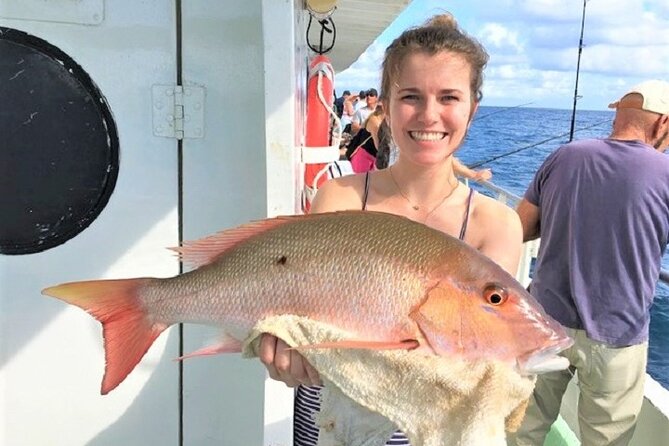 4-Hour Day or Night-Time Reef Bottom Fishing Charter in Fort Lauderdale - The stops you’ll pass: Fort Lauderdale Beach, the New River, Intracoastal views, and Port Everglades