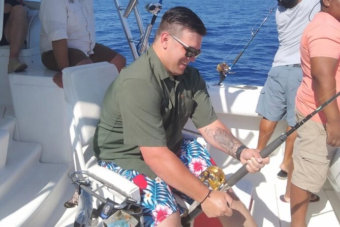 4 Hour Private Fishing Tour in Puerto Aventuras Riviera Maya - Catch-to-Table Food: Snacks and Ceviche Made From Your Fish