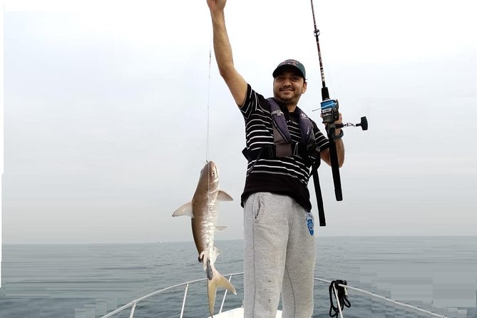 4 Hours Dubai Deep Sea Fishing - Getting Started Onboard: Rods, Bait, Instructions, and Real Comfort