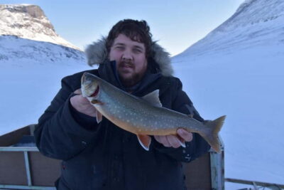 Abisko: Ice Fishing Experience - Getting to the frozen lake: cars, snowmobiles, and seasonal lake choices