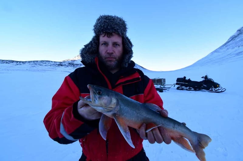 Abisko: Ice Fishing Experience - Warm gear, warm drinks, and staying comfortable for the full 2 hours