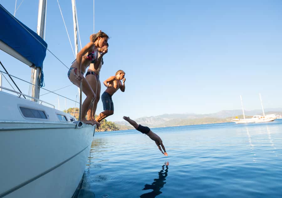 Agadir: Boat Trip with Fishing, Swimming, and BBQ Lunch - Key things to know before you go