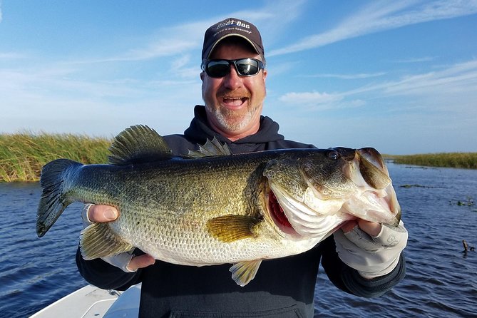 All Day Lake Okeechobee Fishing Trip near Fort Pierce - The guided fishing day: what actually happens on the water