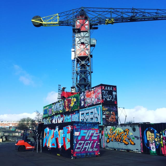 Amsterdam: Urban Bike Tour, Graffiti Art & Magnet Fishing - Magnet Fishing on Amsterdam Canals: A Quirky Activity with Real Local Flavor