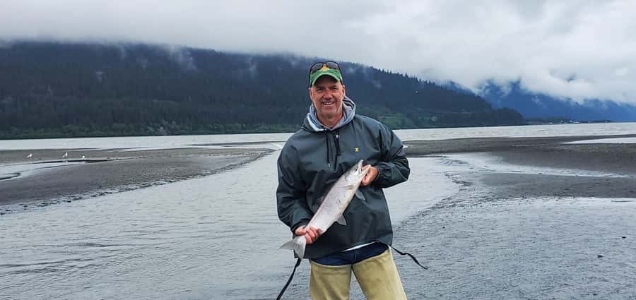Anchorage: Full-day guided salmon fishing with Hotel Pickup - Waders, Rods, Reels, and Lures: What’s Included vs. What You Bring