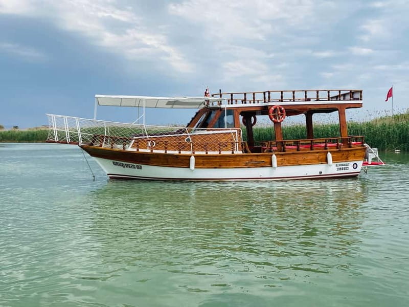 Antalya: Exclusive Mini Group Fishing Tour - Catch & Grill - Crab catching experience: the surprise segment that changes the vibe