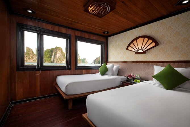 Bai Tu Long bay Deluxe cruise 2D1N: fishing villages, meals, cave, kayaking - Where the Cave Fits: Thien Canh Son Cave Time on the Cruise