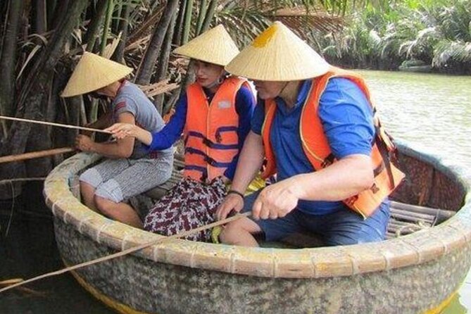 Basket Boat in Hoi An( visit water coconut forest,Crab fishing ) - Crab fishing in the Bay Mau nipa forest: what to expect (and not expect)