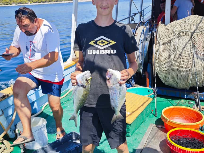 Biograd: Authentic Family friendly Fishing tour in Croatia. - Setting the longline: what you do, what the crew teaches