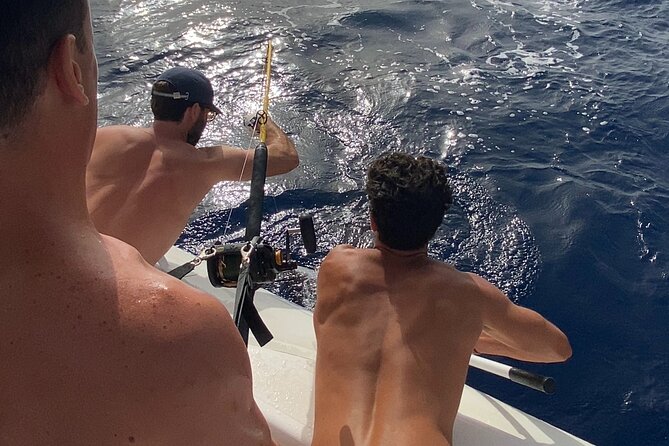 Bluefin Tuna Fishing Charter in the Egadi Islands - Food and drinks: snacks, water, and the alcohol reality