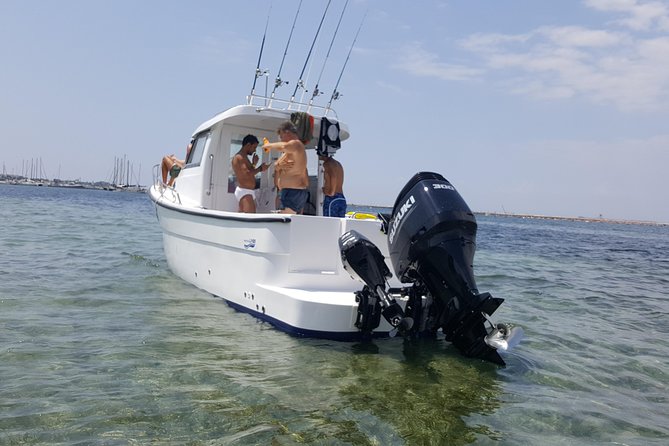 Boat fishing, boat tours, boat party - Taranto’s water time: what this boat day feels like
