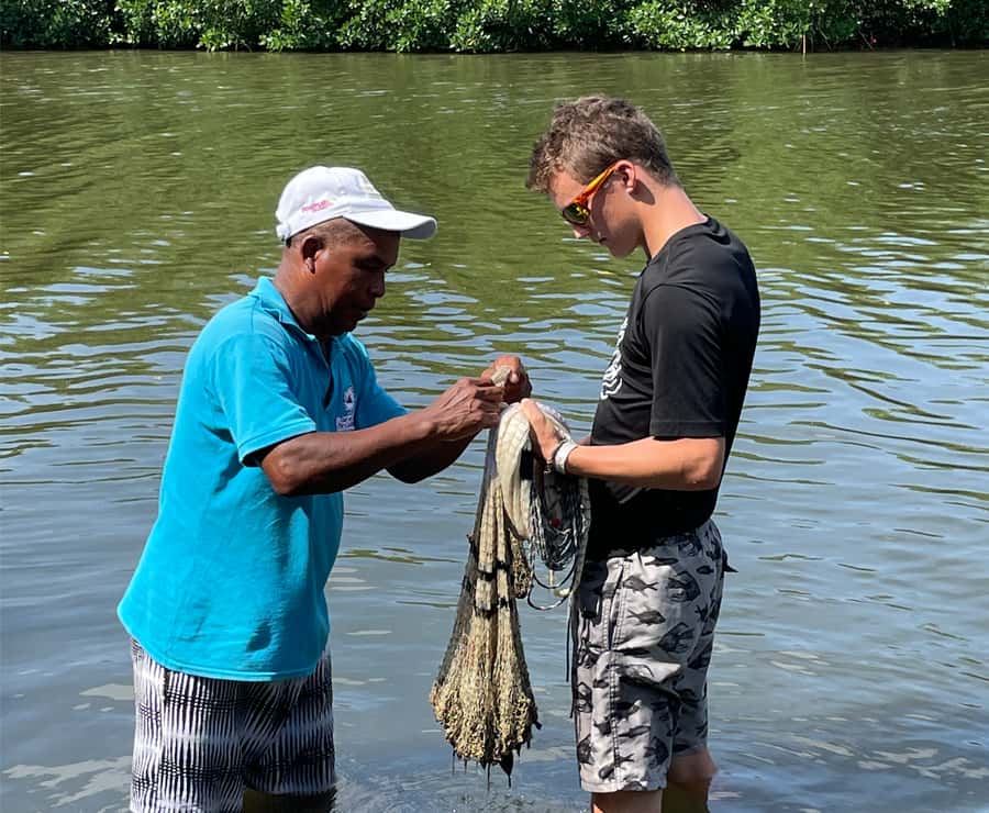 Cartagena Fishing, Crabbing, Birdwatching Experience + Lunch - Birdwatching in Ciénega de la Virgen: 300+ Species Sounds Big for a Reason