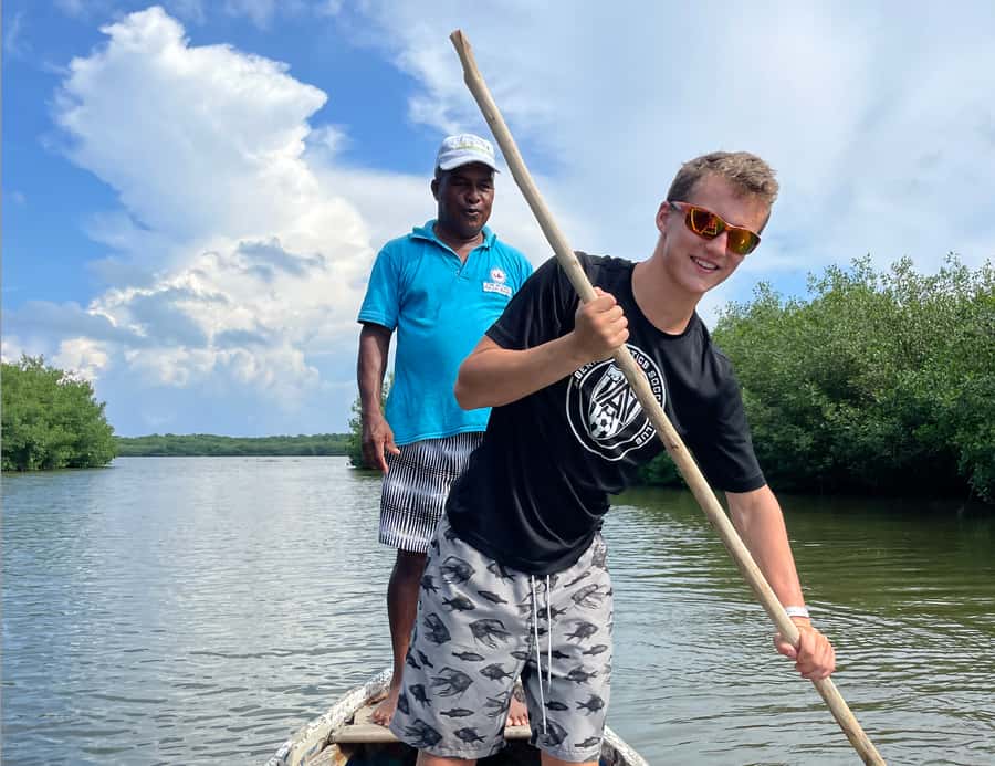 Cartagena Fishing, Crabbing, Birdwatching Experience + Lunch - Getting There From La Boquilla: Meeting Point and Optional Ride