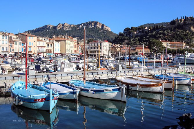 Cassis ancient fishing port, Calanques & spectacular Cap Canaille private tour - Lunch planning: not included, but handled with suggestions