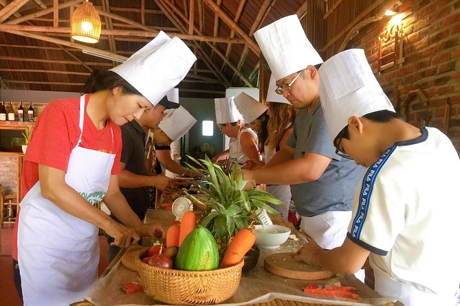 Cooking Class Hoi An:Local Market, Basket Boat, Fishing & Cooking - Lunch or Dinner at a Bamboo House Restaurant