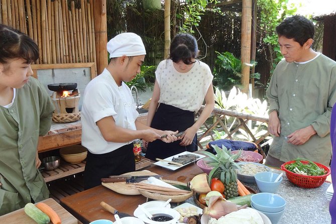 Cooking Class , Local Market , Basket Boat And CRABS FISHING - Chef-Led Cooking Class: Two Hours, Plate Decorating, and Real Lunch