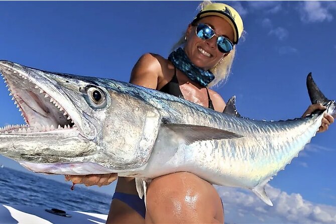Deep Sea Fishing Dubai - Fishing Trip on Boat - How Fishing Works: Trolling vs Bottom Fishing (And Why That Matters)
