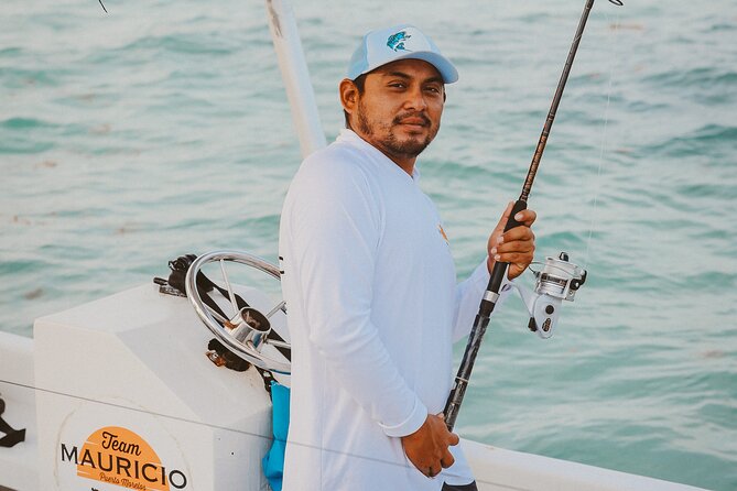 Deep Sea Fishing Experience in Puerto Morelos - Meeting at Faro Inclinado and what the 4-hour day feels like