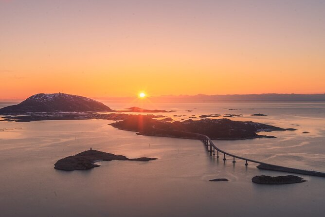 Discover the Fjords of Kvaloya - a roadtrip along fjords and fishing villages - Guides and driving skills: why the winter logistics matter