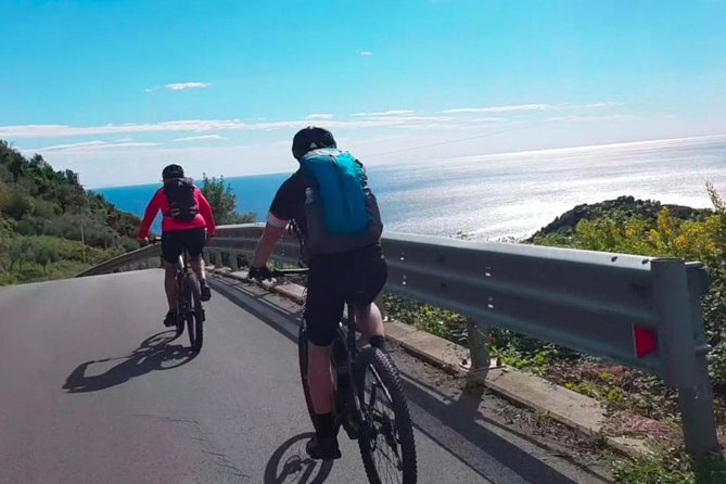 E-bike in Portofino promontory around the traditional fishing villages - Into the Portofino Park and up to Portofino Vetta