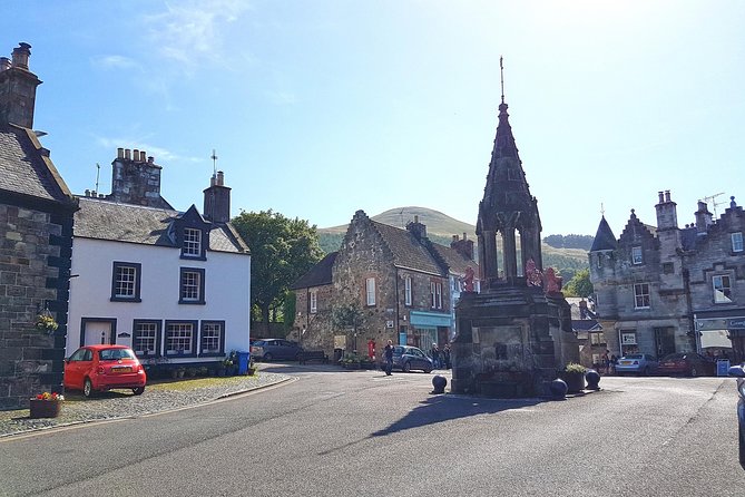 Edinburgh: St Andrews & The Fishing Villages of Fife - Falkland Photo Stop Over the Lomond Hills: Outlander Fans, This One’s for You