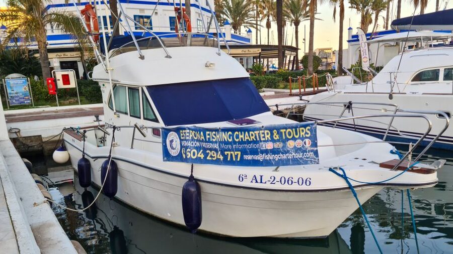 Estepona: Fishing Tour StartFisher 1060 - Costa del Sol year-round: why Estepona’s water is a good bet