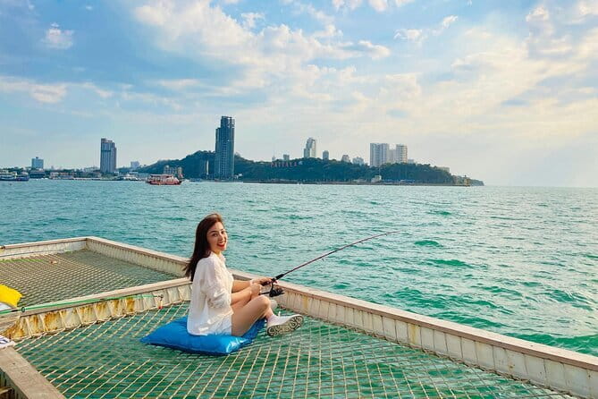 Exclusive Squid Fishing on Chic Floating Café from Pattaya - How the night fishing works (squid first, then fish too)