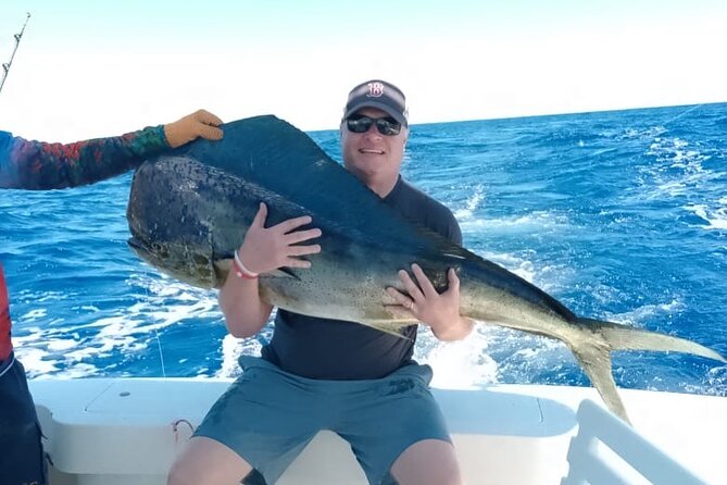 Fishing Adventure Punta Cana – Full Experience Professional - Comfort at Sea: Air-Conditioning, Motion, and Weather Reality