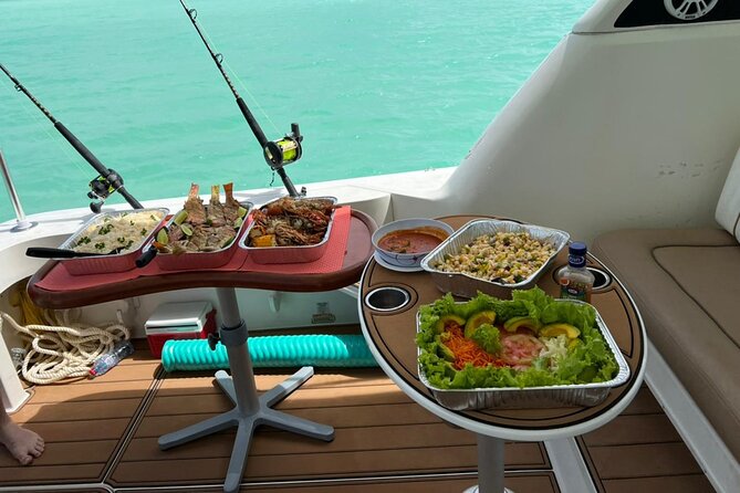 Fishing And Eating Straight From The Sea ( SAONA ISLAND AND PALMILLA) - Price for a group up to 8: when $1,500 makes sense
