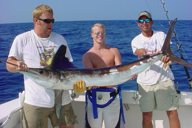 Fishing Charter 6 Hours - Crew Makes the Difference: Brian, Carlito, Michael, Riley, and Captain Boe