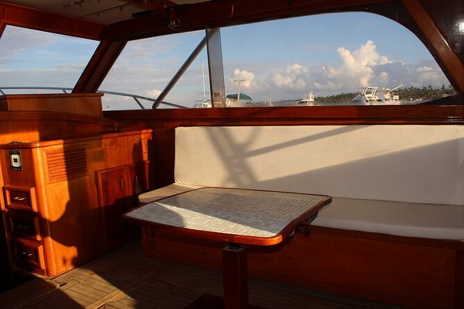 FISHING PRO CHARTERS - Boat Excursion - Divina - Weather, rough seas, and seasickness: don’t treat this casually
