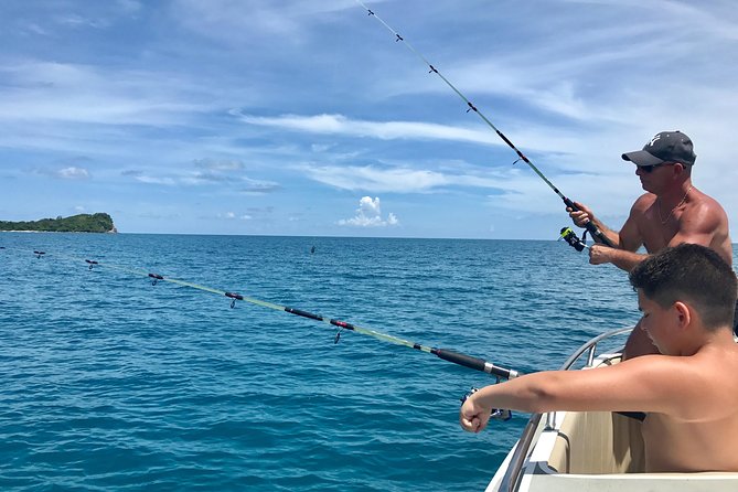 Fishing & Snorkeling experience - The switch to snorkeling: reef time with provided gear