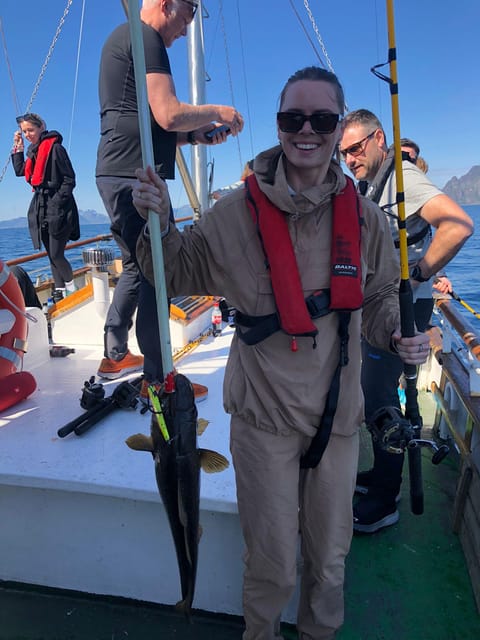Fishing trip from Henningsvær + free (self caught) fish soup - Meeting the Lofoten Opplevelser team in Henningsvær