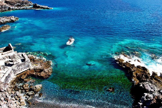 Fishing trip, Tenerife Sea Passion - Bottom fishing + jigging: light tackle, more action, more chance to learn