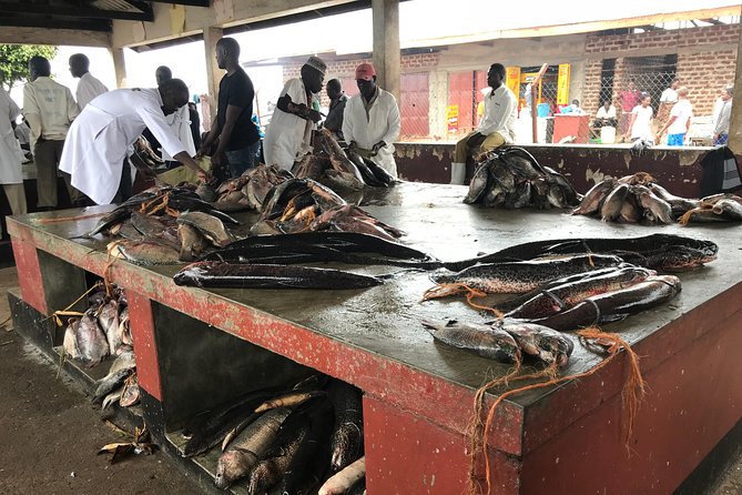 Fishing Village Food Tour & Luwombo Stop - Market Snacks by Lake Victoria: Small Bites, Real Choices