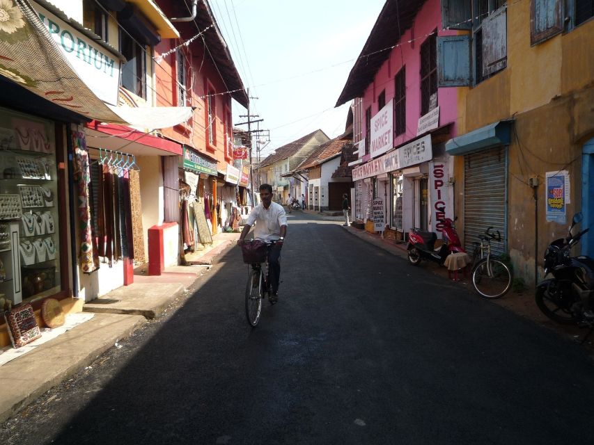 Fort Kochi & Chinese Fishing Nets Private Walking Tour - Jew Town shopping lanes: antiques and spice browsing