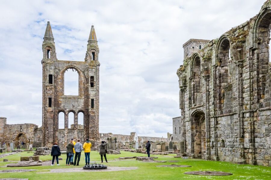 From Edinburgh: St Andrews & Fife's Fishing Villages - From Edinburgh to the Forth Bridges viewpoints: the “Scotland starts now” moment