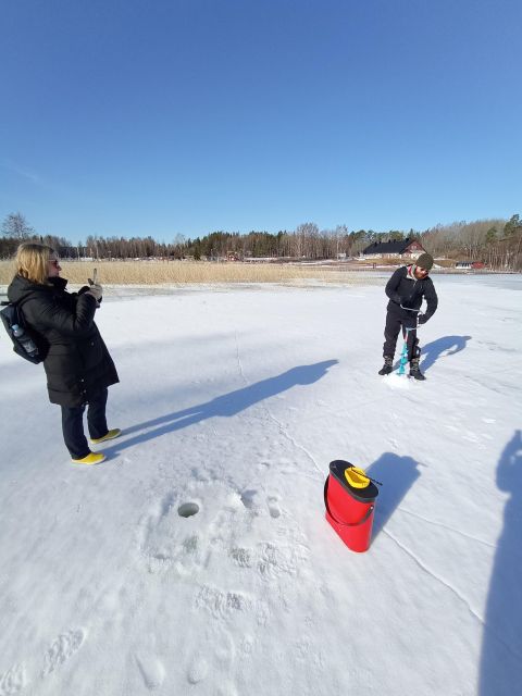 From Helsinki: Bodom Lake Ice Fishing with Food & Drinks - What you should actually bring to stay comfortable
