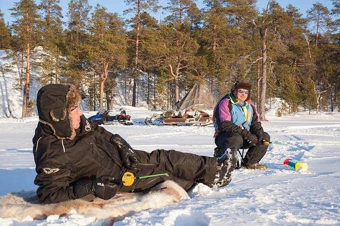 From Ivalo: Ice Fishing Safari to Lake Inari, reindeers & lunch - From Ivalo to Lake Inari: Setting the Winter Tone