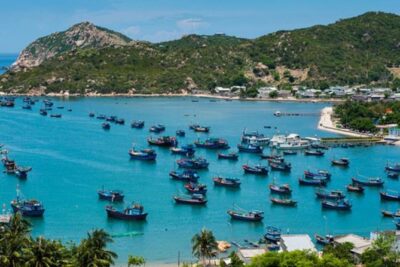 From Mui Ne To Vinh Hy Bay Snorkeling And Fishing Tour | Day Trip - Grape garden + Cham pottery: the local flavor before the water