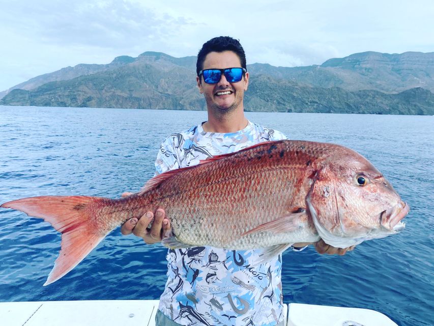 From Puerto Colón: Private Fishing Boat Charter with Lunch - What techniques you might use (and how the day is likely paced)