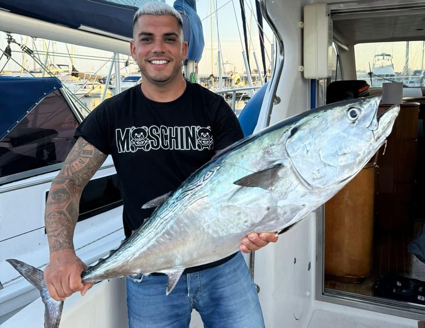Fuengirola: 4h Trolling Fishing Trip with Snacks and Drinks - Trolling off Fuengirola: a calmer way to fish