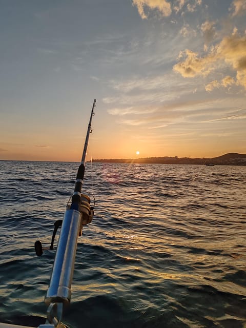 Fuengirola: Bottom Fishing with Jigging and Squid, 2, 4 and 6 hours - Choosing 2, 4, or 6 hours: pick the trip length that matches your goals