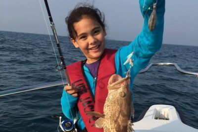 Go Fishing Dubai 5 hours Trolling & Regular Fishing - The boat and safety details you should care about