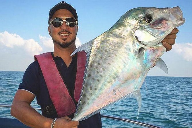 Go Fishing Dubai 5 hours Trolling & Regular Fishing - Trolling in Dubai: a low-effort way to target medium-to-big fish